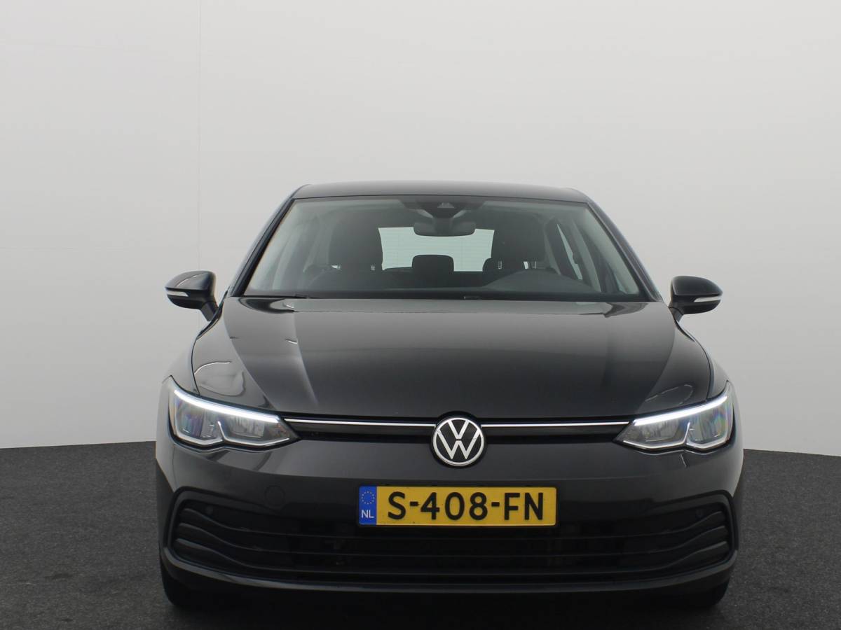 Volkswagen Golf Volkswagen Golf 1.0 TSI Life CARPLAY / CLIMA / PDC V+A / LED / TREKHAAK / LANE ASS / 6 VERSN