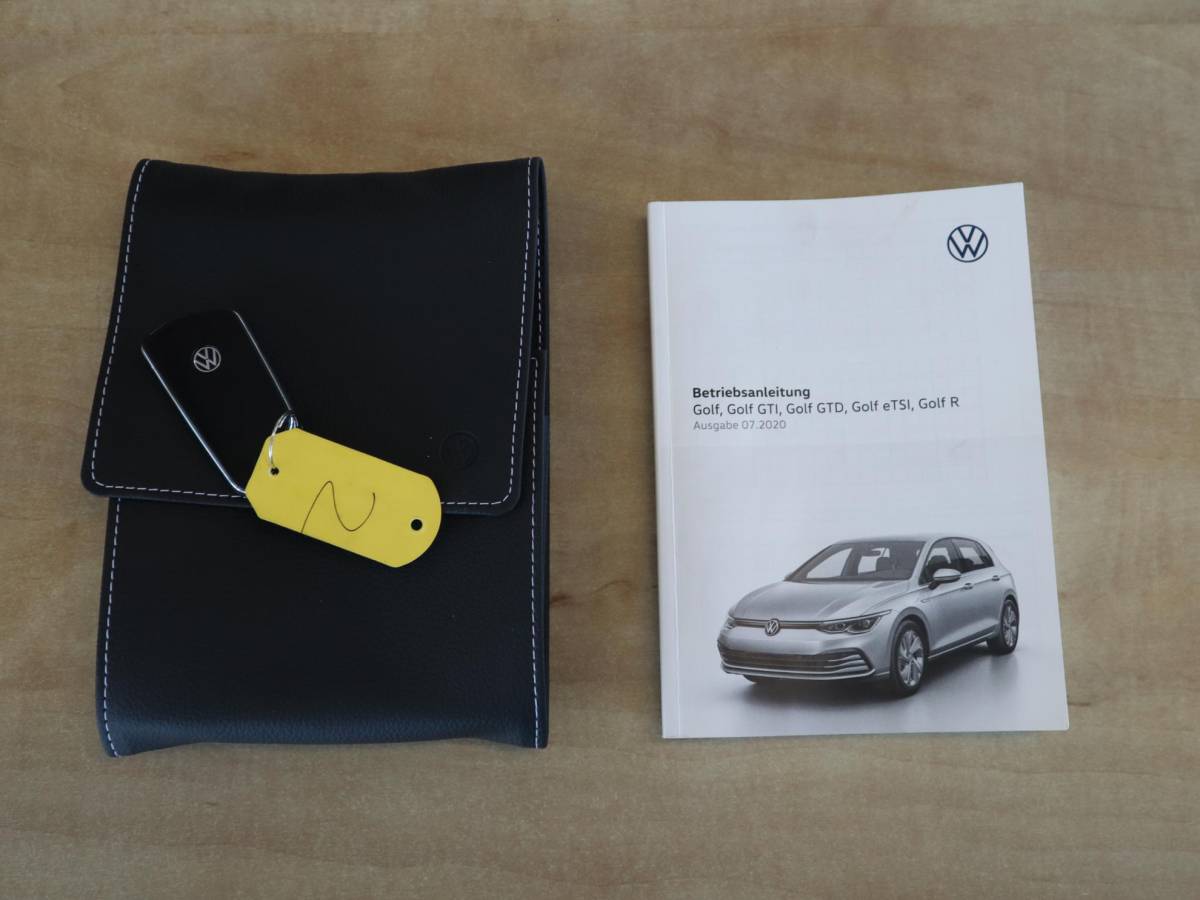Volkswagen Golf Volkswagen Golf 1.0 TSI Life CARPLAY / CLIMA / PDC V+A / LED / TREKHAAK / LANE ASS / 6 VERSN
