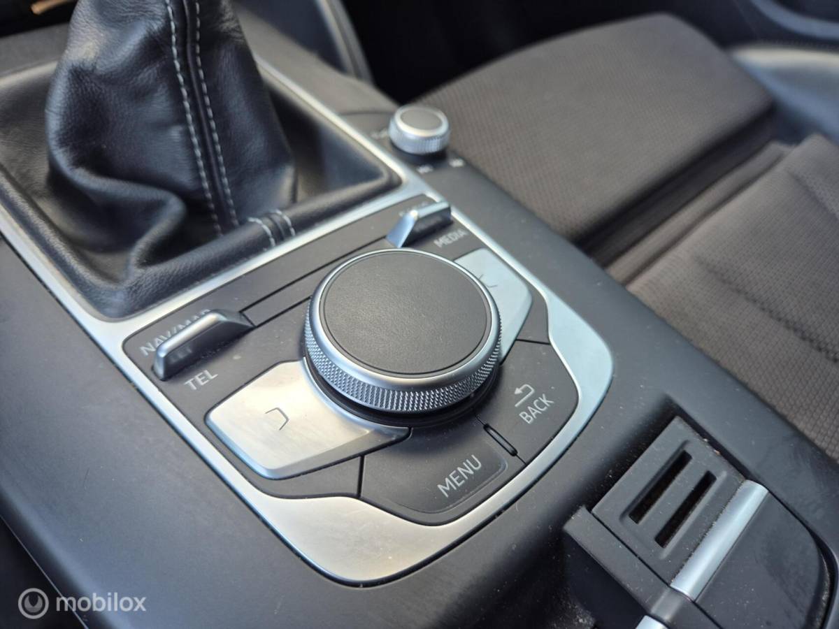 Audi A3 Audi A3 Sportback 1.0 TFSI Sport S-LINE RIJKLAAR! 18″ NAVI