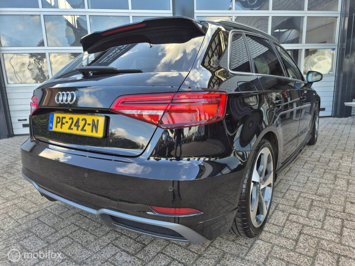 Audi A3 Audi A3 Sportback 1.0 TFSI Sport S-LINE RIJKLAAR! 18″ NAVI
