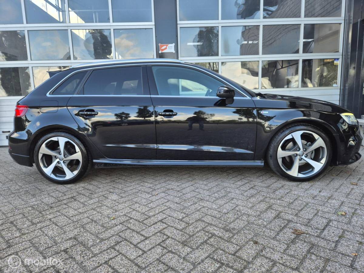 Audi A3 Audi A3 Sportback 1.0 TFSI Sport S-LINE RIJKLAAR! 18″ NAVI