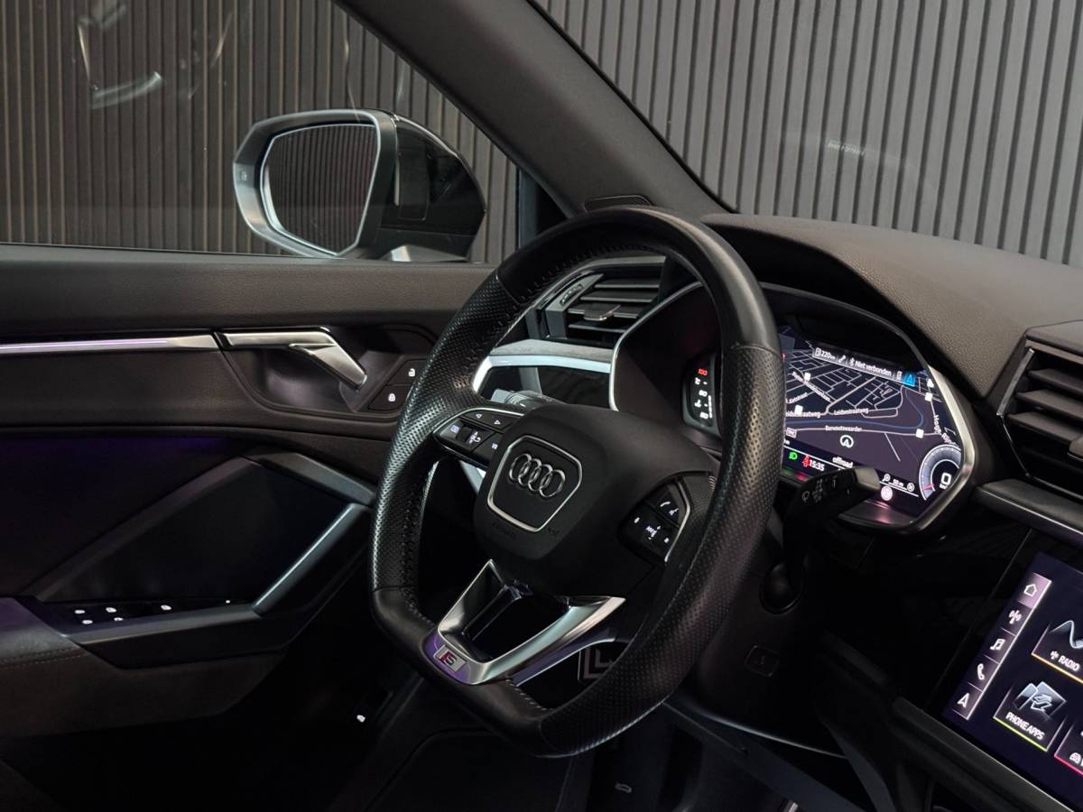 Audi Q3 Audi Q3 40 TFSI quattro 3X S-LINE | PANO | B&O | SFEERVERL. | 360 CAM | VOL!
