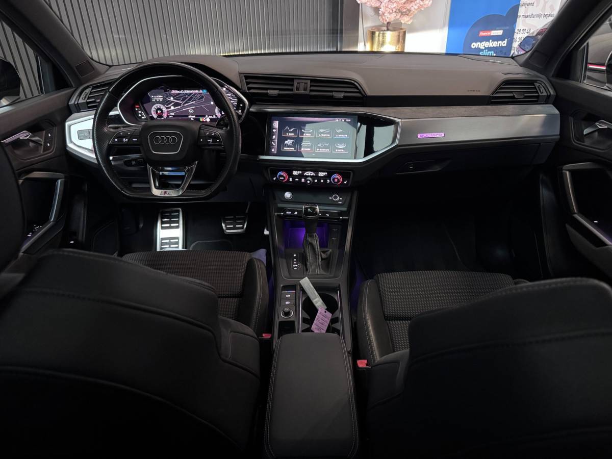Audi Q3 Audi Q3 40 TFSI quattro 3X S-LINE | PANO | B&O | SFEERVERL. | 360 CAM | VOL!
