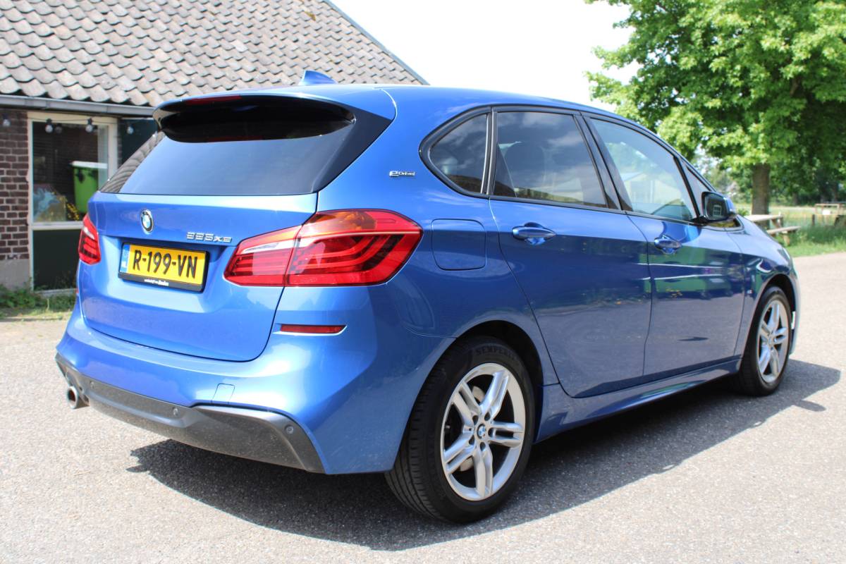 BMW 2 Serie BMW 2-serie Active Tourer 225xe EXECUTIVE PHEV M-SPORT LEER CRUISE LED 149000KM!!!