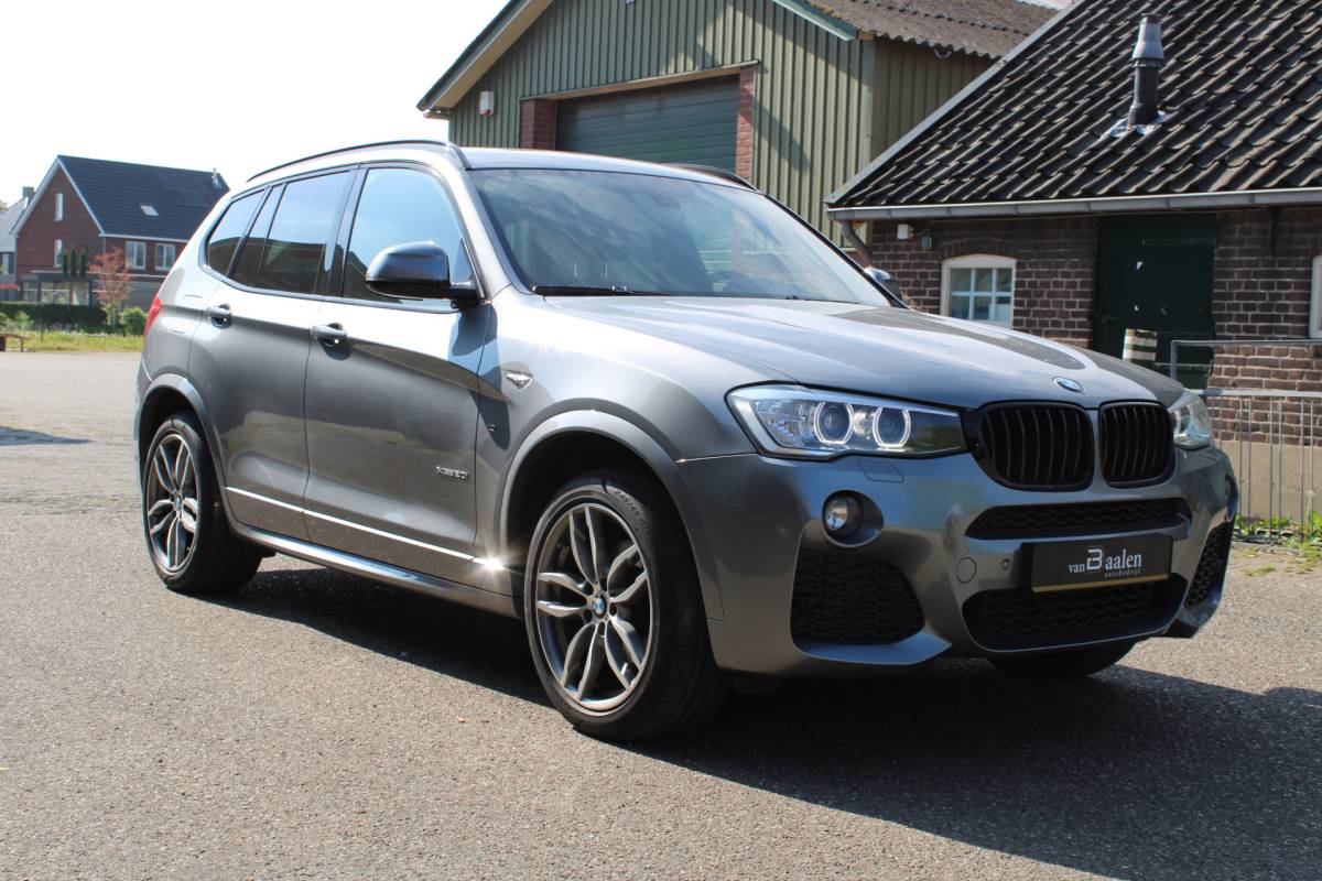 BMW X3 BMW X3 xDrive20i High Executive M-SPORT ORG NL LEER NAVI PANO 140000KM!!!