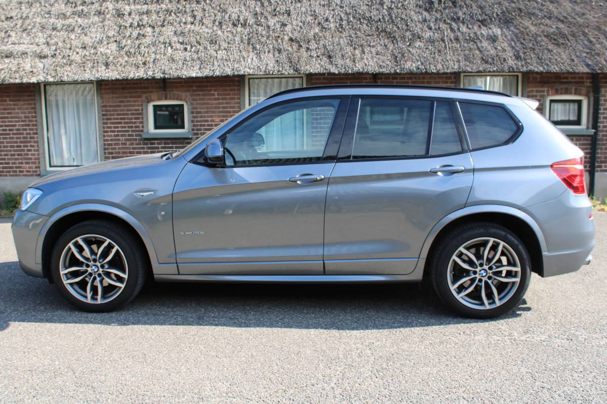 BMW X3 BMW X3 xDrive20i High Executive M-SPORT ORG NL LEER NAVI PANO 140000KM!!!