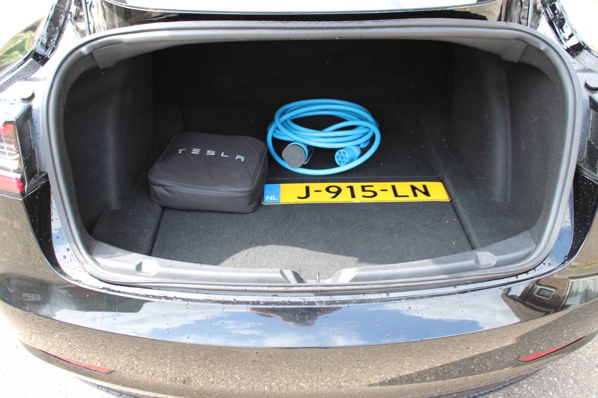 Tesla Model 3 Tesla Model 3 Performance AWD 75 kWh SOh 89,4% PANO LEER NAVI ORG NL 115000KM!!!
