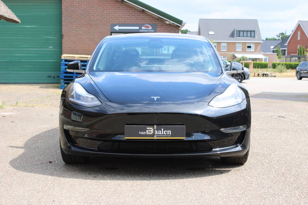 Tesla Model 3 Tesla Model 3 Performance AWD 75 kWh SOh 89,4% PANO LEER NAVI ORG NL 115000KM!!!