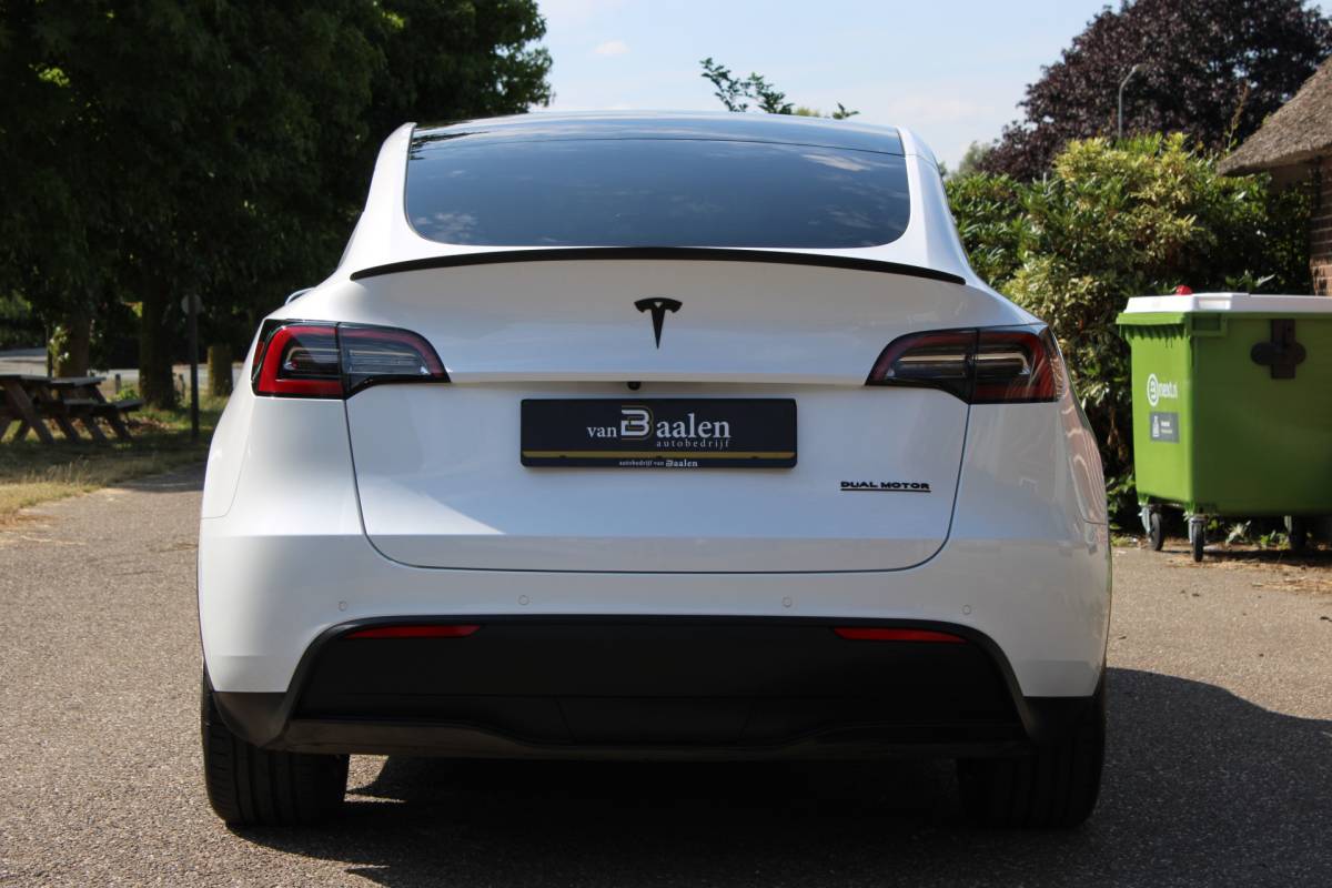 Tesla Model Y Tesla Model Y Long Range AWD 75 kWh SOh 91% PANO LEER LED 95000KM!!!