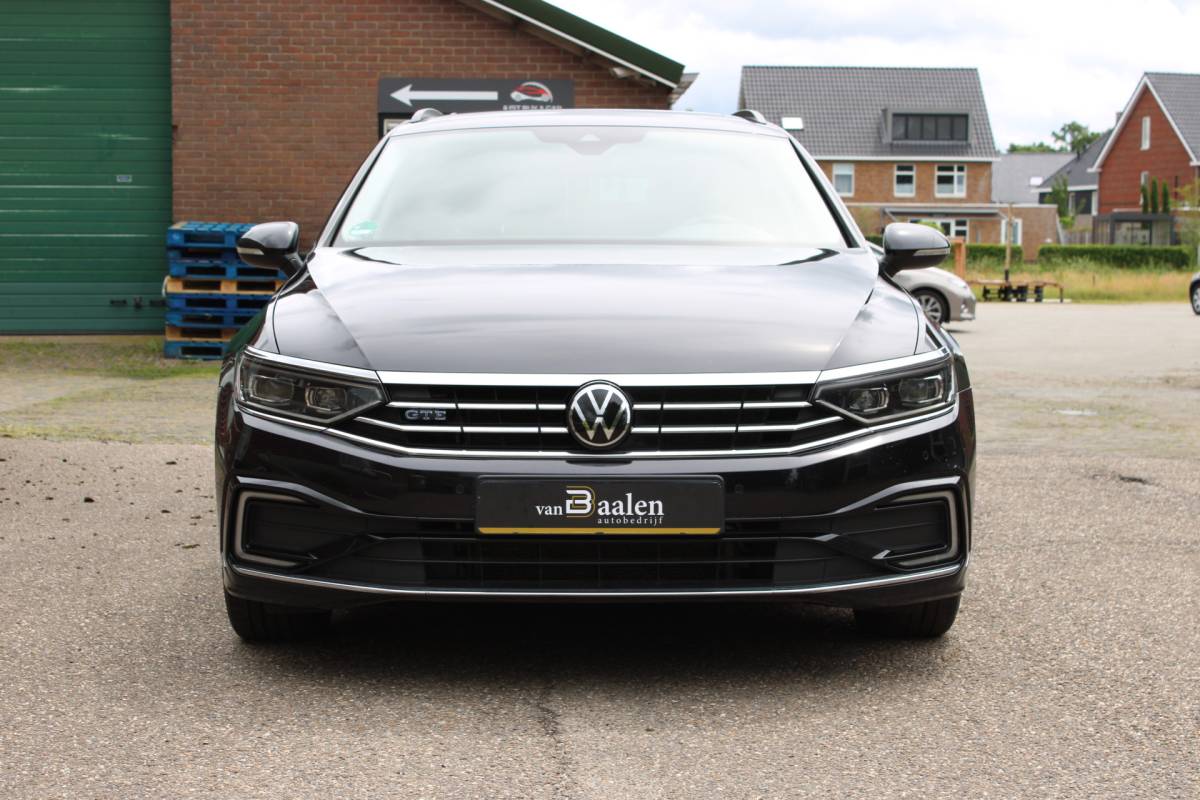 Volkswagen Passat Volkswagen Passat Variant 1.4 TSI PHEV GTE Business SOh 91,2% IQ LIGHT NAVI PANO TREKHAAK 134000KM!!!