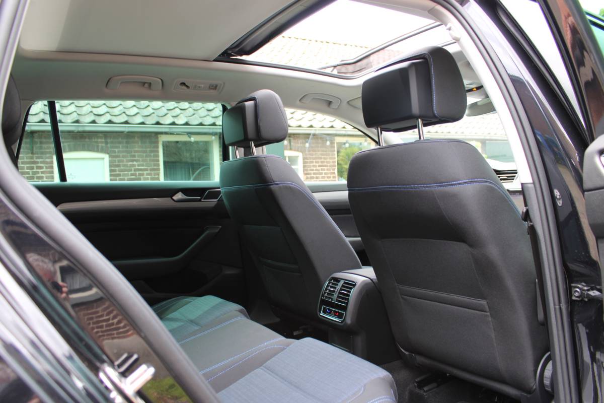 Volkswagen Passat Volkswagen Passat Variant 1.4 TSI PHEV GTE Business SOh 91,2% IQ LIGHT NAVI PANO TREKHAAK 134000KM!!!