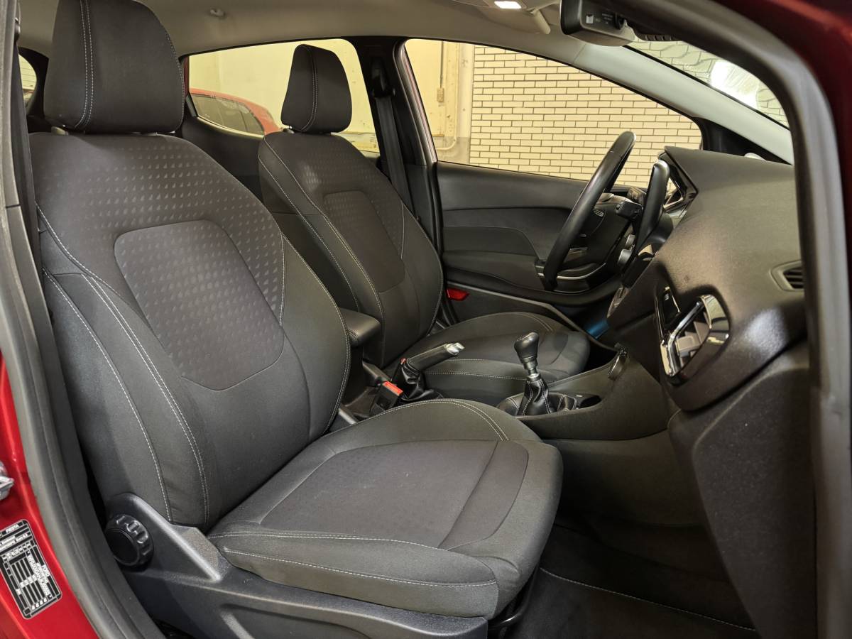 Ford Fiesta Ford Fiesta 1.0 EcoBoost 101 PK TITANIUM 1e eigenaar NAVI/LED/CRUISE