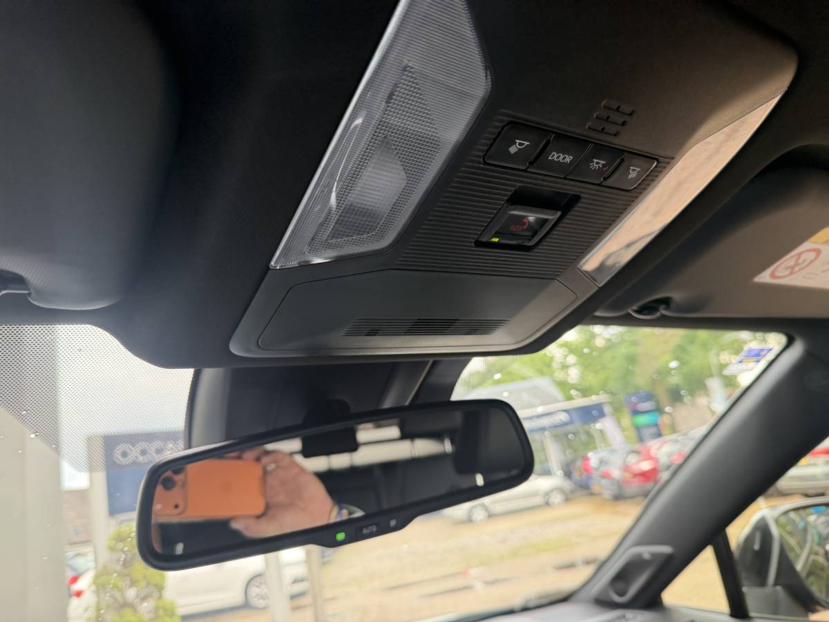 Toyota RAV4 Toyota RAV4 2.5 Hybrid Black Edition | LED | Navi | JBL | ACC | BSM | Keyless | elec.stoel  11-2021 75.711 KM