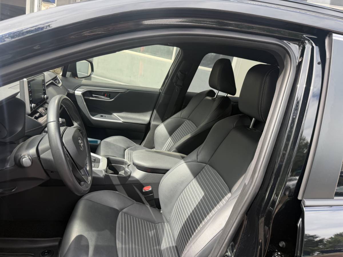 Toyota RAV4 Toyota RAV4 2.5 Hybrid Black Edition | LED | Navi | JBL | ACC | BSM | Keyless | elec.stoel  11-2021 75.711 KM