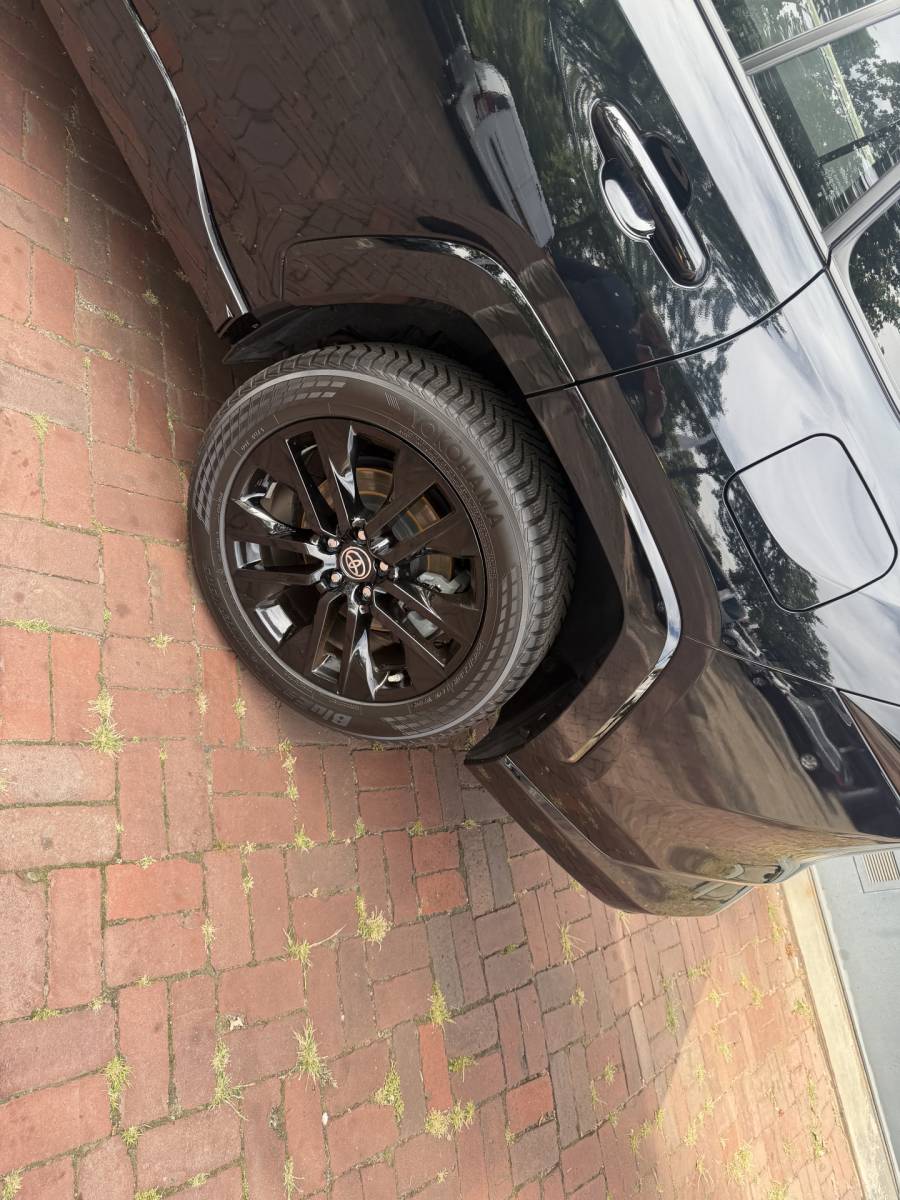 Toyota RAV4 Toyota RAV4 2.5 Hybrid Black Edition | LED | Navi | JBL | ACC | BSM | Keyless | elec.stoel  11-2021 75.711 KM