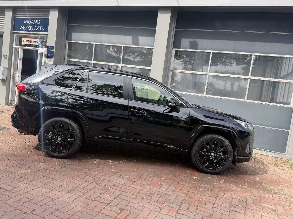 Toyota RAV4 Toyota RAV4 2.5 Hybrid Black Edition | LED | Navi | JBL | ACC | BSM | Keyless | elec.stoel  11-2021 75.711 KM