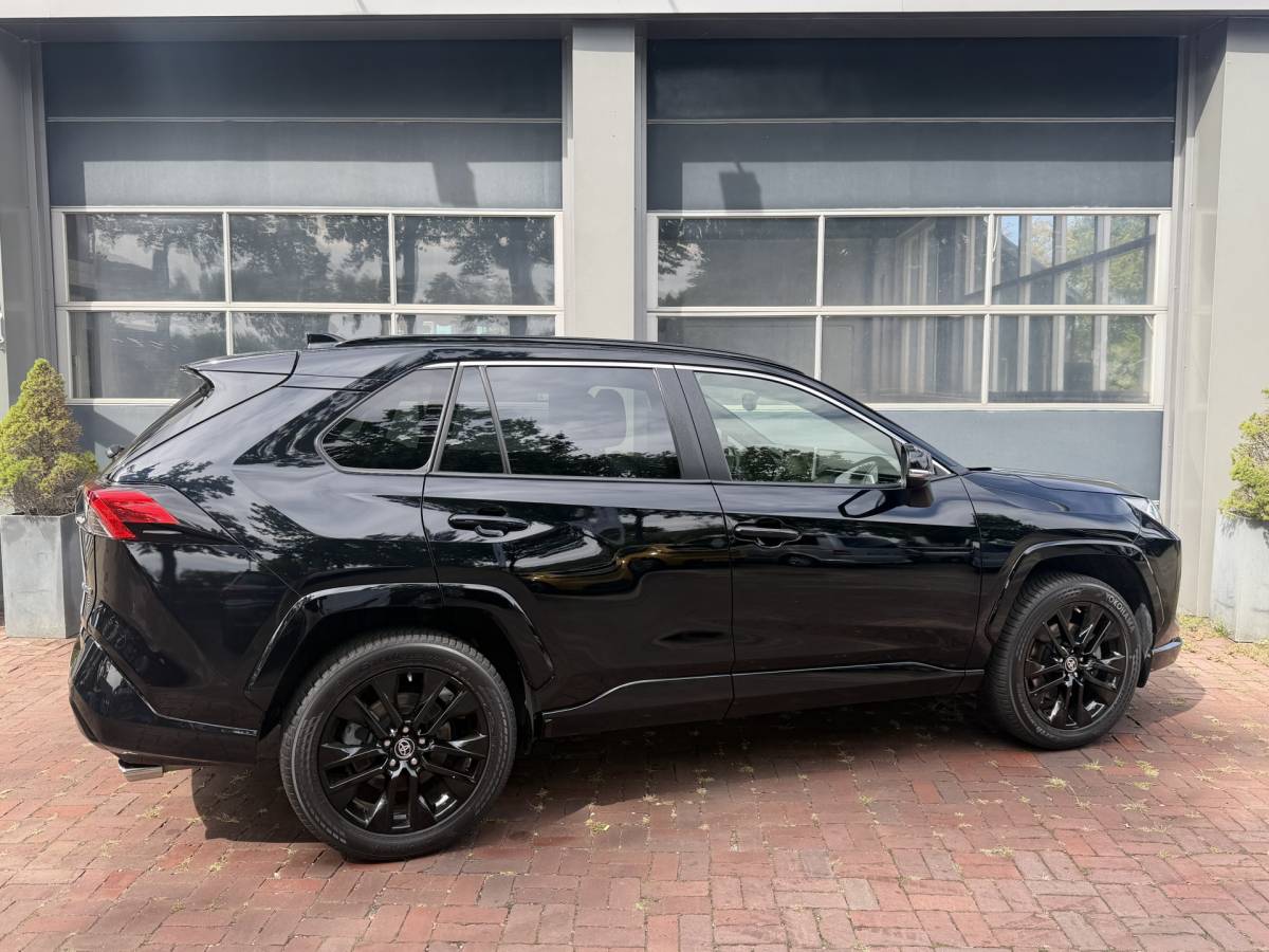 Toyota RAV4 Toyota RAV4 2.5 Hybrid Black Edition | LED | Navi | JBL | ACC | BSM | Keyless | elec.stoel  11-2021 75.711 KM