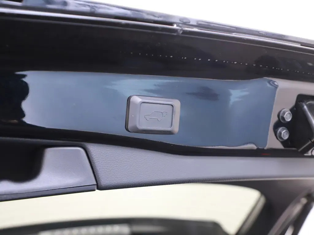 Toyota RAV4 Toyota RAV4 2.5 Hybrid Black Edition | LED | Navi | JBL | ACC | BSM | Keyless | elec.stoel  11-2021 75.711 KM