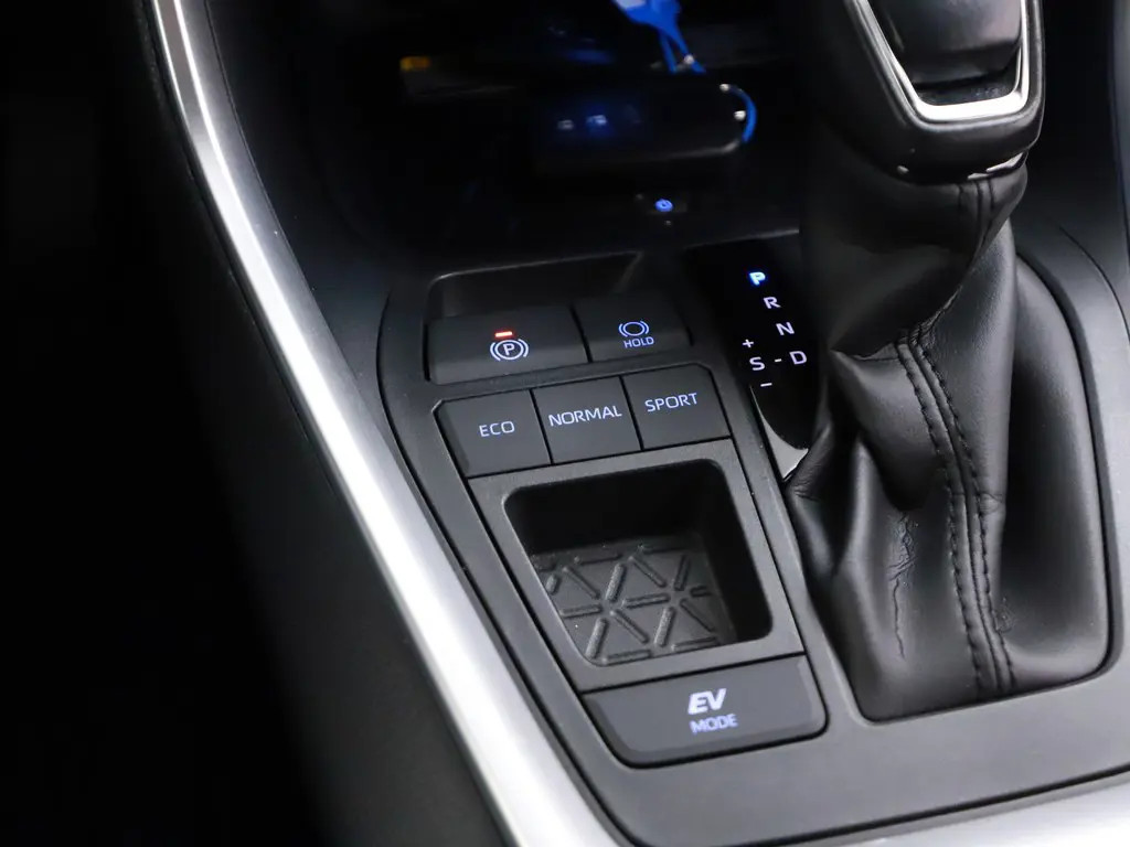 Toyota RAV4 Toyota RAV4 2.5 Hybrid Black Edition | LED | Navi | JBL | ACC | BSM | Keyless | elec.stoel  11-2021 75.711 KM