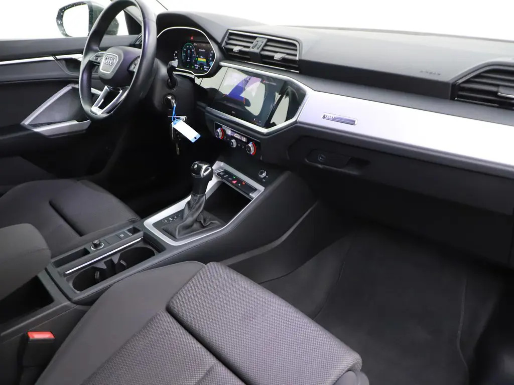 Toyota RAV4 Toyota RAV4 2.5 Hybrid Black Edition | LED | Navi | JBL | ACC | BSM | Keyless | elec.stoel  11-2021 75.711 KM