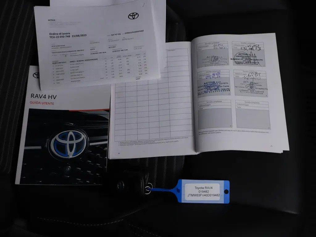 Toyota RAV4 Toyota RAV4 2.5 Hybrid Black Edition | LED | Navi | JBL | ACC | BSM | Keyless | elec.stoel  11-2021 75.711 KM