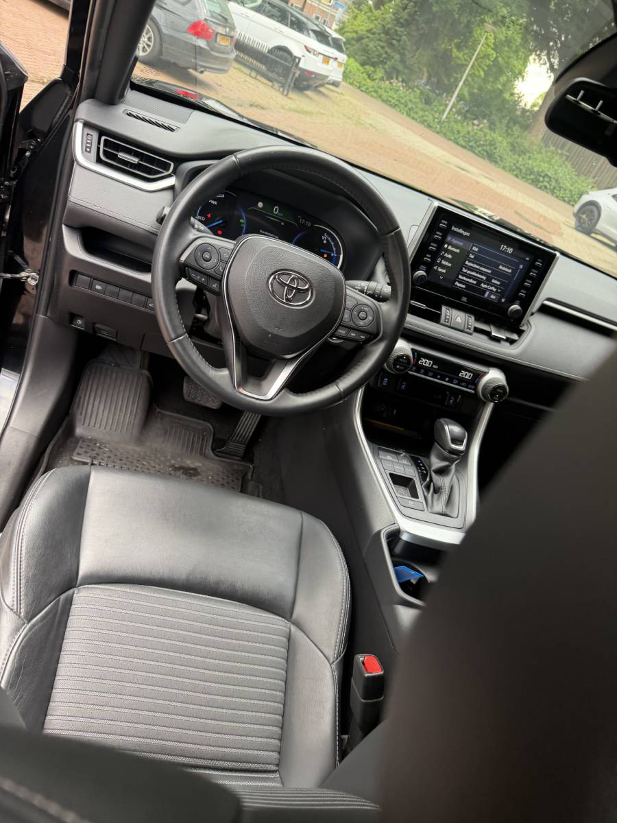 Toyota RAV4 Toyota RAV4 2.5 Hybrid Black Edition | LED | Navi | JBL | ACC | BSM | Keyless | elec.stoel  11-2021 75.711 KM