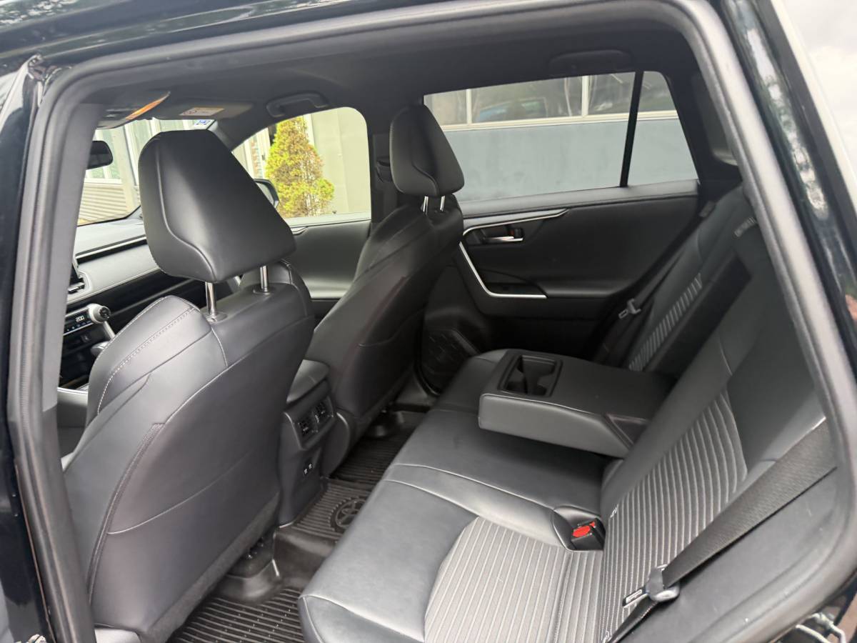 Toyota RAV4 Toyota RAV4 2.5 Hybrid Black Edition | LED | Navi | JBL | ACC | BSM | Keyless | elec.stoel  11-2021 75.711 KM