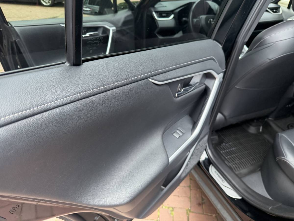 Toyota RAV4 Toyota RAV4 2.5 Hybrid Black Edition | LED | Navi | JBL | ACC | BSM | Keyless | elec.stoel  11-2021 75.711 KM