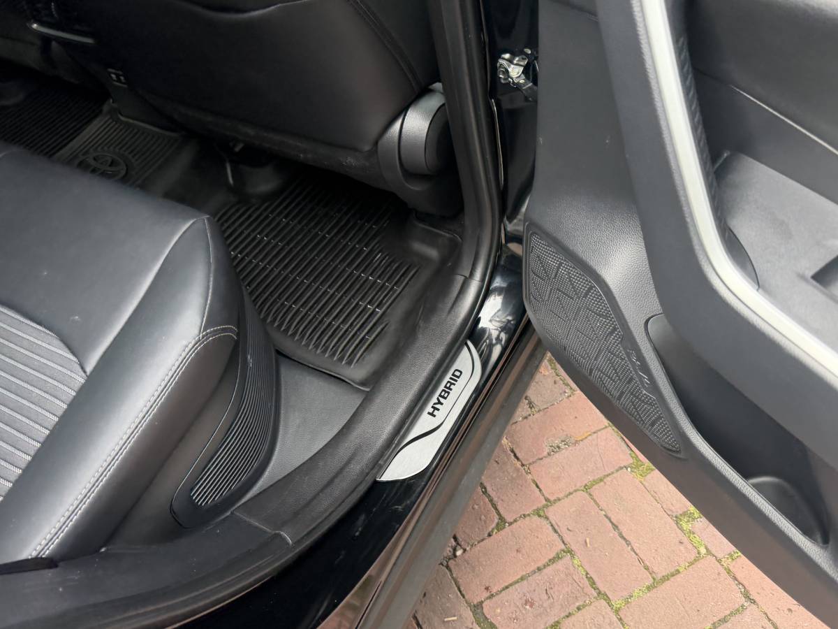 Toyota RAV4 Toyota RAV4 2.5 Hybrid Black Edition | LED | Navi | JBL | ACC | BSM | Keyless | elec.stoel  11-2021 75.711 KM