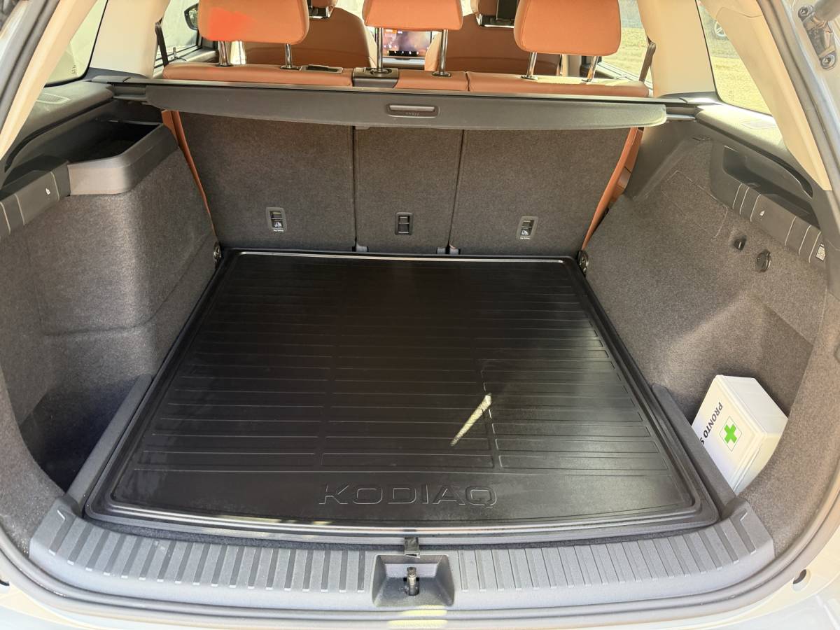 Škoda Kodiaq ŠKODA Kodiaq 1.5 TSI PHEV Business Edition | Leer Suite | HUD | Matrix | DCC | 20” | Winter  06-2025 20.642 KM