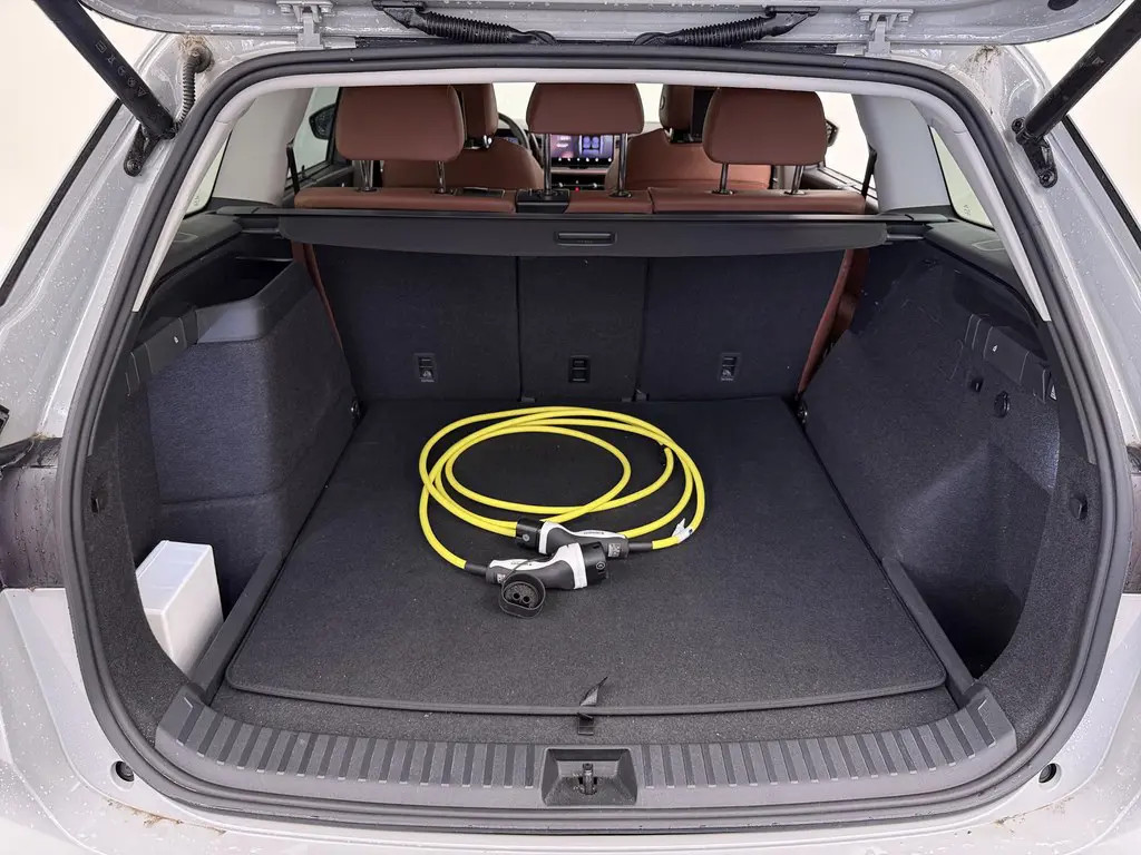 Škoda Kodiaq ŠKODA Kodiaq 1.5 TSI PHEV Business Edition | Leer Suite | HUD | Matrix | DCC | 20” | Winter  06-2025 20.642 KM