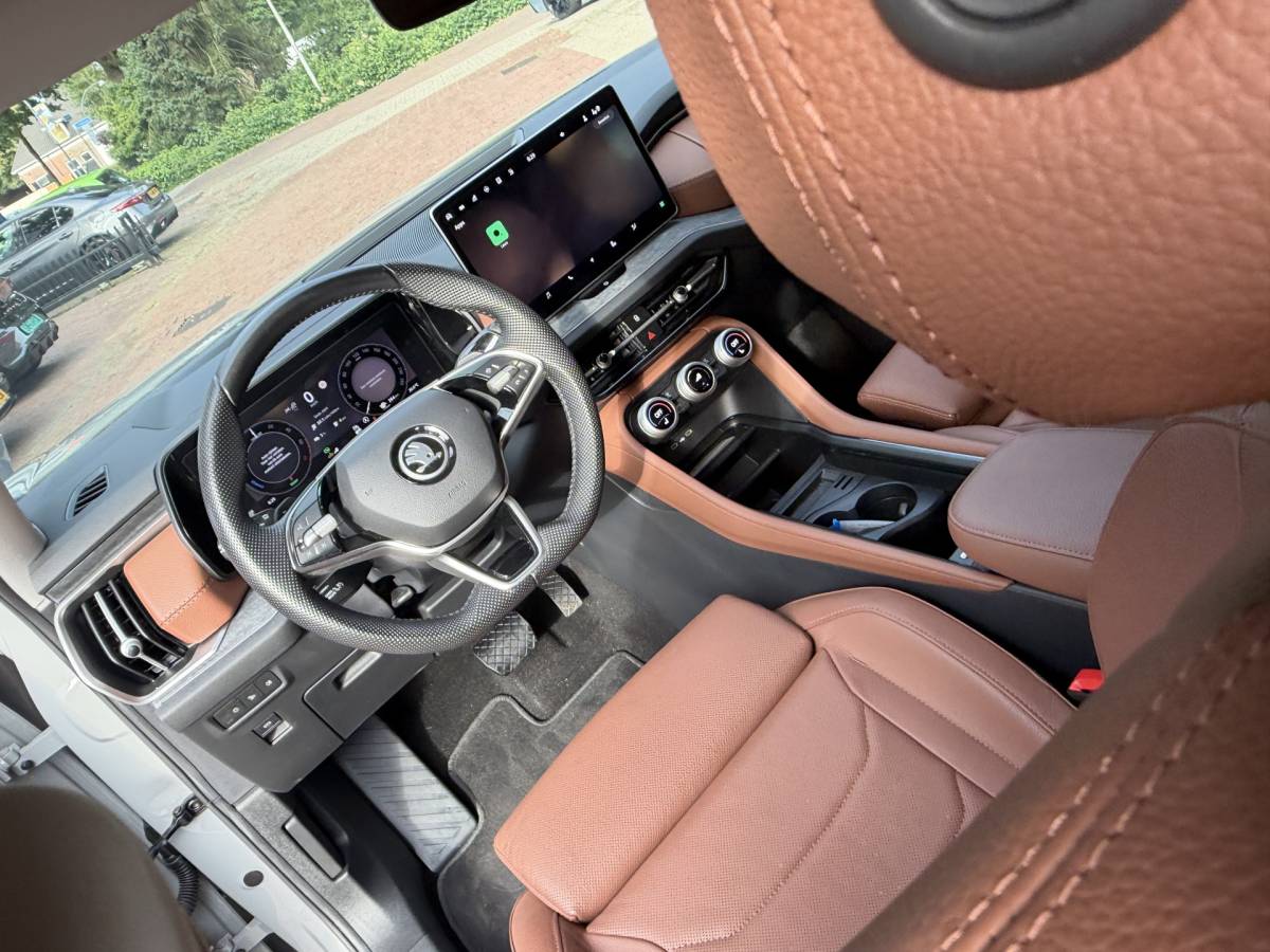 Škoda Kodiaq ŠKODA Kodiaq 1.5 TSI PHEV Business Edition | Leer Suite | HUD | Matrix | DCC | 20” | Winter  06-2025 20.642 KM