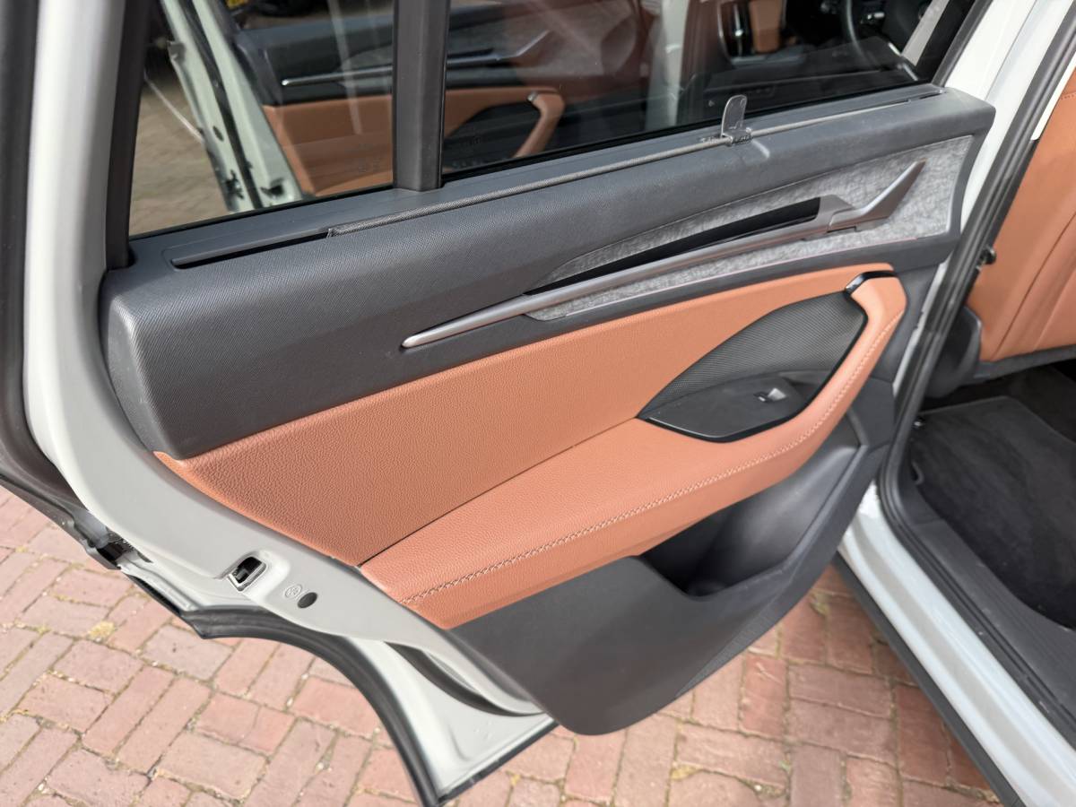 Škoda Kodiaq ŠKODA Kodiaq 1.5 TSI PHEV Business Edition | Leer Suite | HUD | Matrix | DCC | 20” | Winter  06-2025 20.642 KM