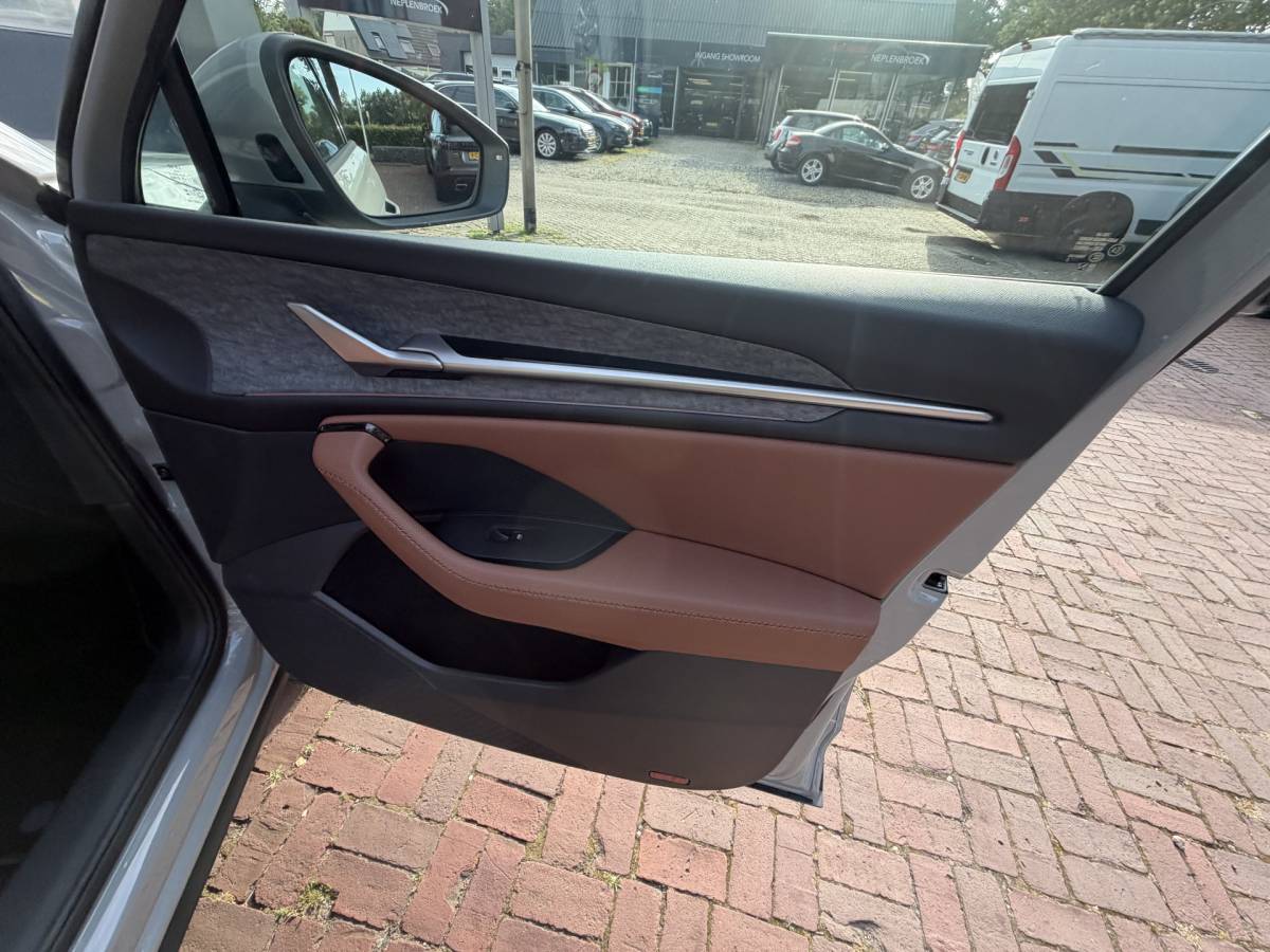 Škoda Kodiaq ŠKODA Kodiaq 1.5 TSI PHEV Business Edition | Leer Suite | HUD | Matrix | DCC | 20” | Winter  06-2025 20.642 KM