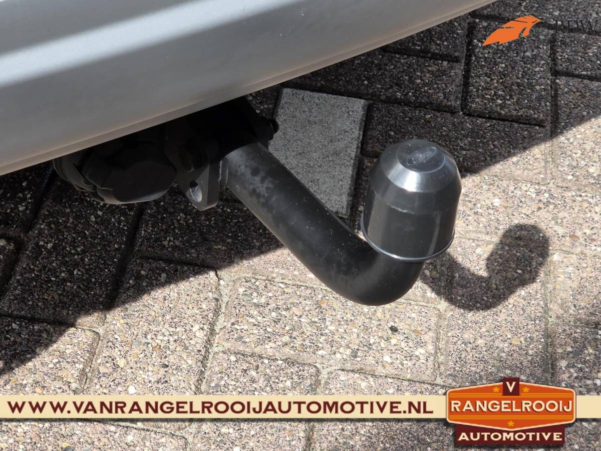 Ford Kuga Ford Kuga 1.5 EcoBoost Titanium, trekh. (2000kg), winterpakket, clima, cruise