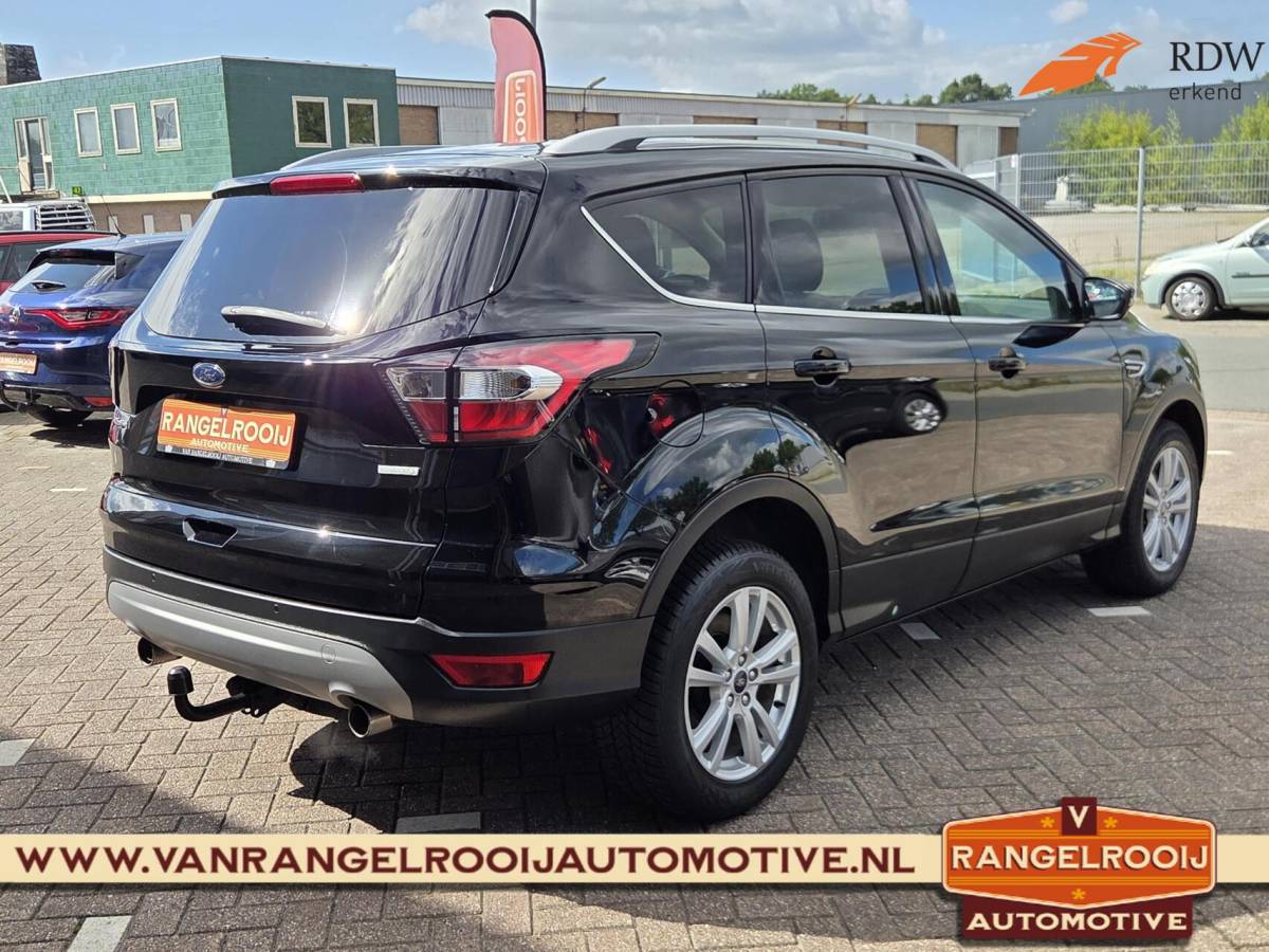 Ford Kuga Ford Kuga 1.5 EcoBoost Titanium, trekh. (2000kg), winterpakket, clima, cruise