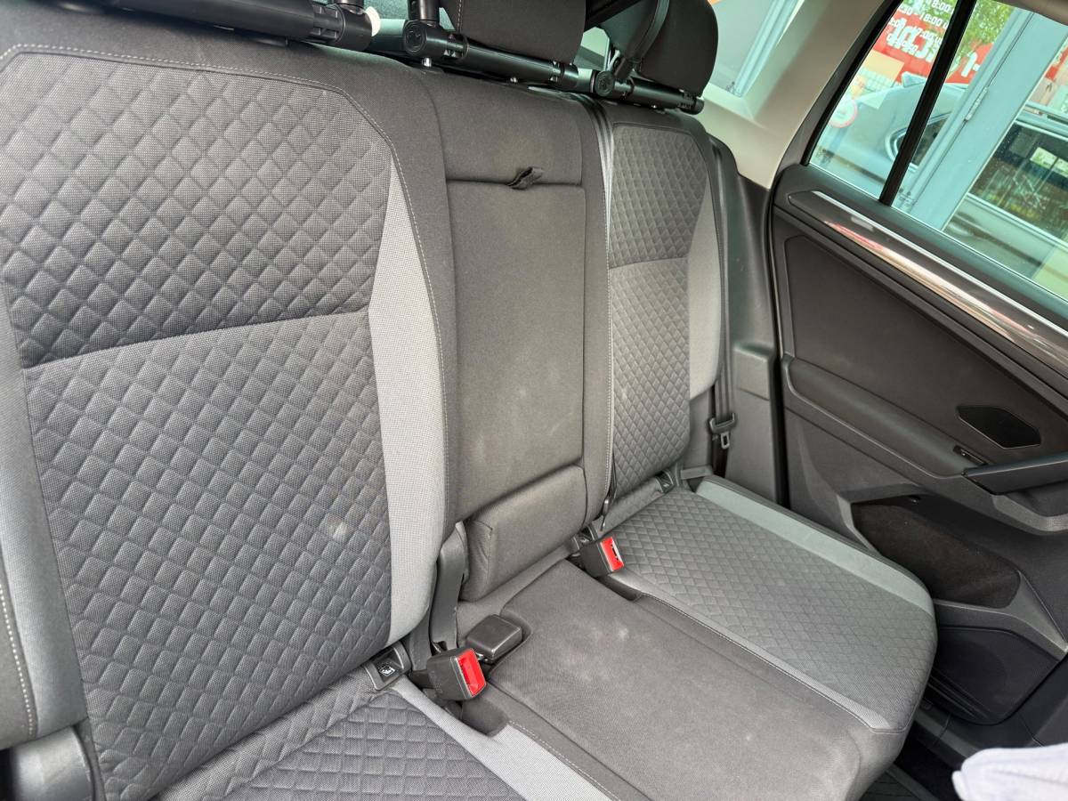 Volkswagen Tiguan Volkswagen Tiguan 1.5 TSI ACT Business | Pano | Virtual | ACC