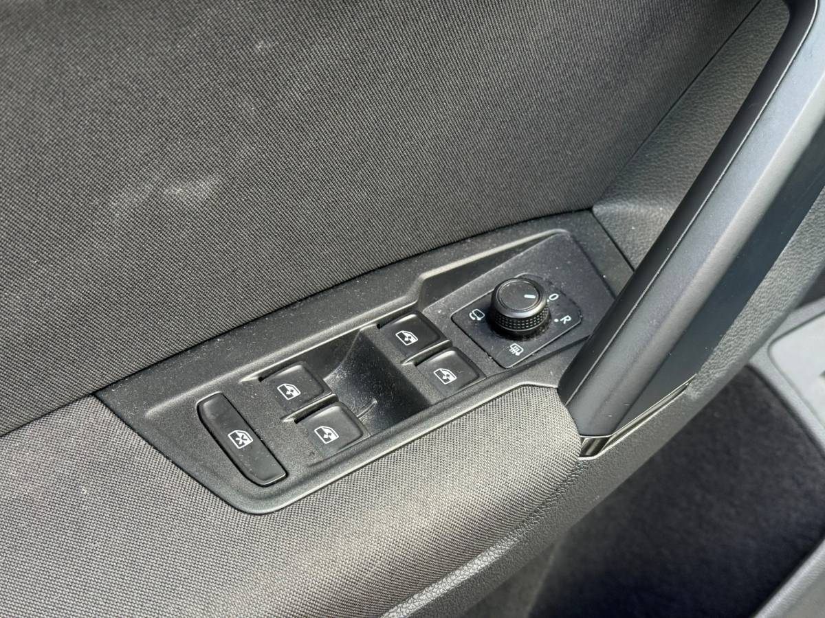 Volkswagen Tiguan Volkswagen Tiguan 1.5 TSI ACT Business | Pano | Virtual | ACC