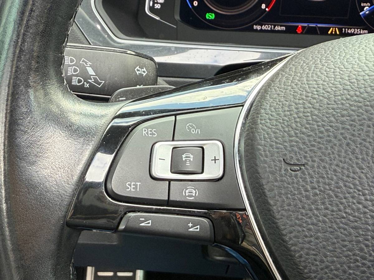 Volkswagen Tiguan Volkswagen Tiguan 1.5 TSI ACT Business | Pano | Virtual | ACC