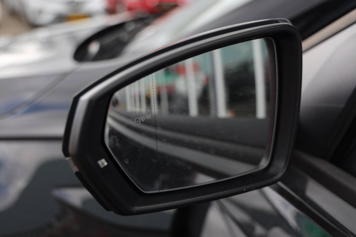Volkswagen Polo Volkswagen Polo 1.0 TSI Comfortline Business| Carplay | Navigatie | Digitaal Dashboard |