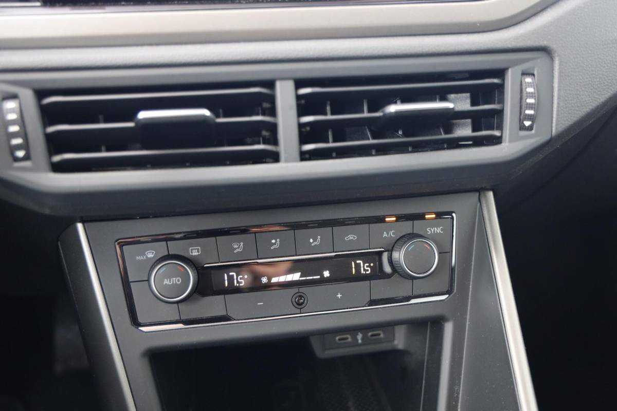 Volkswagen Polo Volkswagen Polo 1.0 TSI Comfortline Business| Carplay | Navigatie | Digitaal Dashboard |