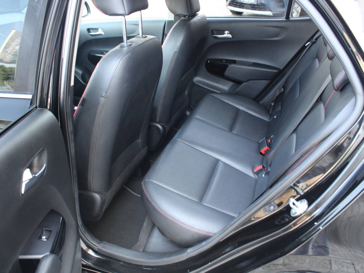 Kia Picanto Kia Picanto 1.0 T-GDI GT-Line | APPLE CARPLAY/ANDROID AUTO | STOELVERWARMING | ACHTERUITRIJCAMERA |