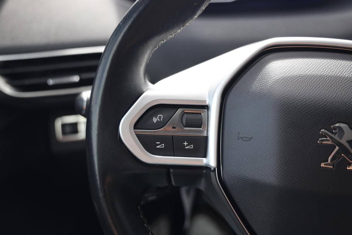 Peugeot 5008 Peugeot 5008 1.2 PureTech Allure |7 Persoons | Facelift | Full LED |