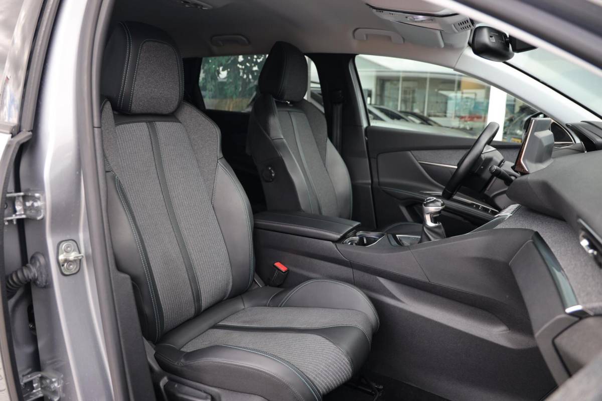 Peugeot 5008 Peugeot 5008 1.2 PureTech Allure |7 Persoons | Facelift | Full LED |