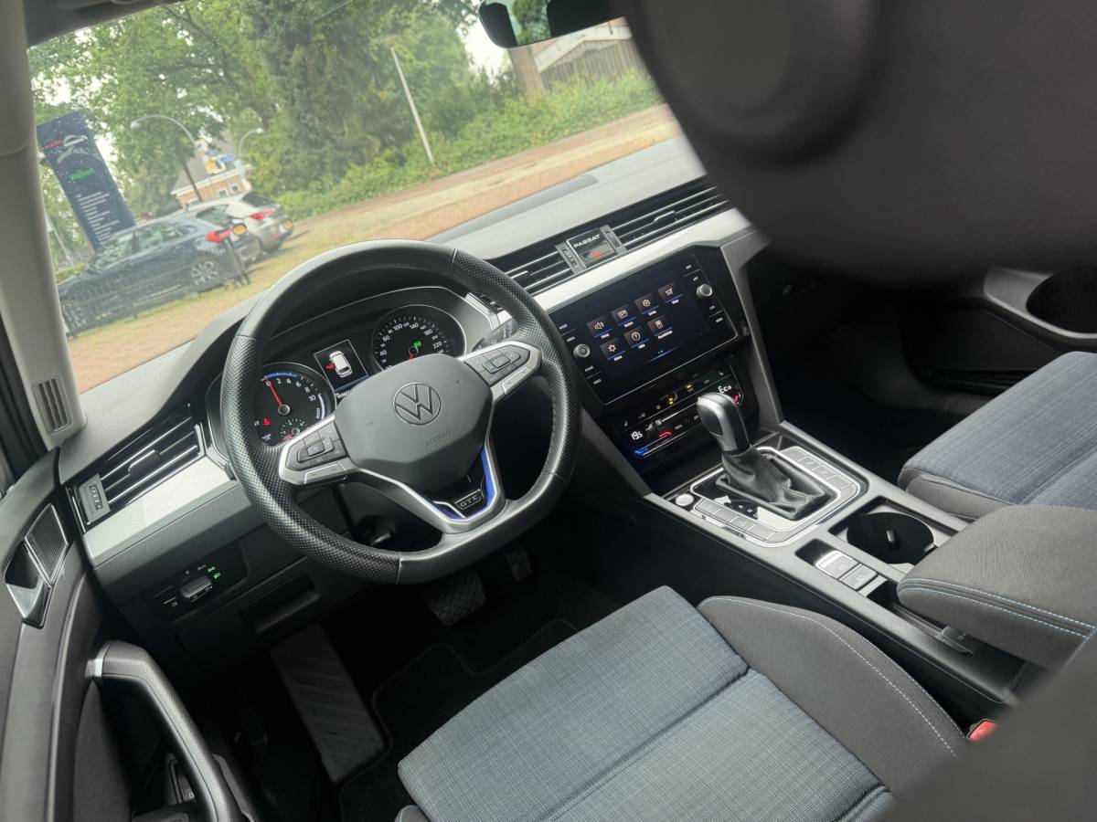 Volkswagen Passat Volkswagen Passat Variant 1.4 TSI PHEV GTE Business Navi,Clima,Cruise,Electr.ramen 204pk Bj 2022