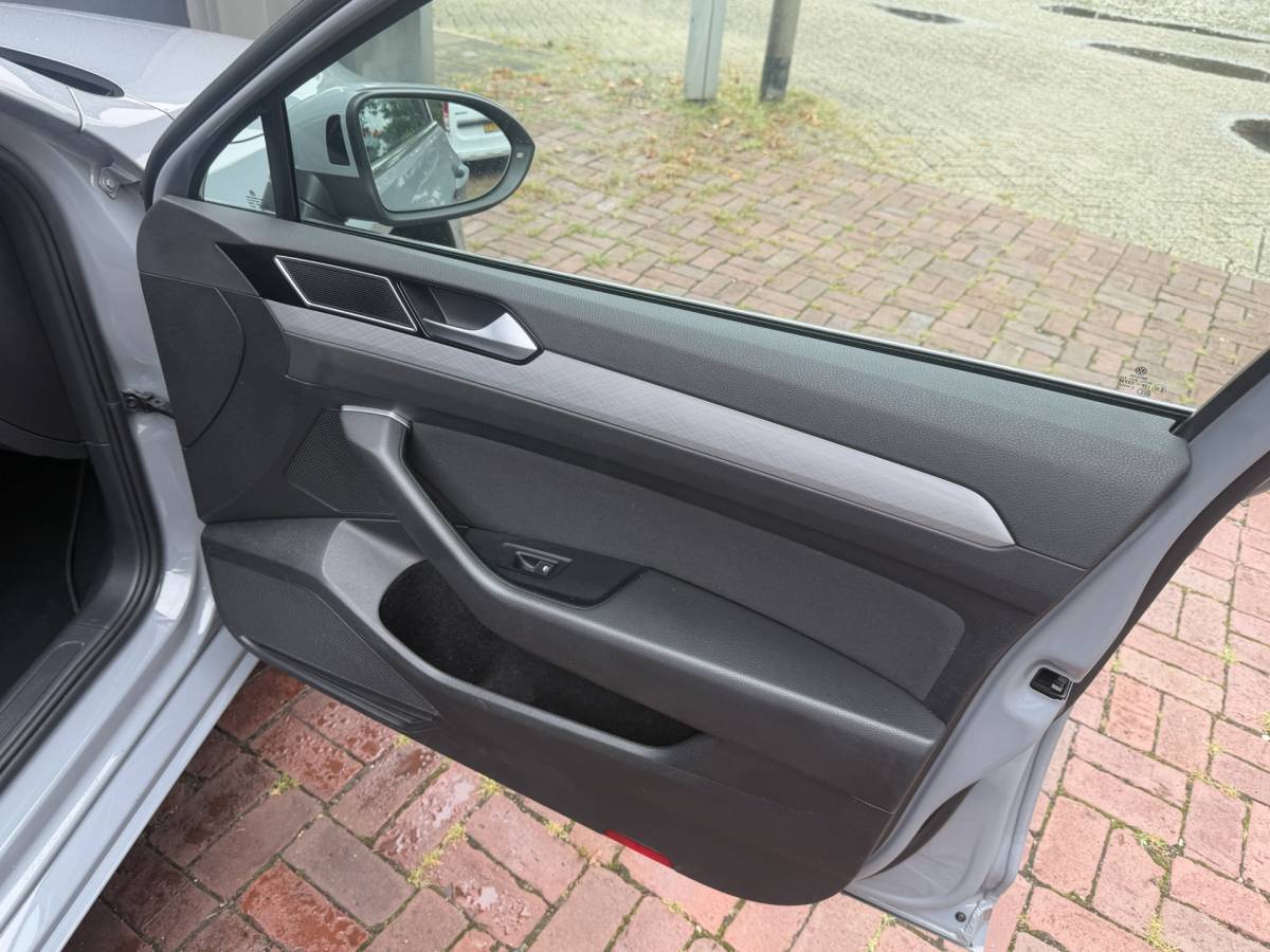 Volkswagen Passat Volkswagen Passat Variant 1.4 TSI PHEV GTE Business Navi,Clima,Cruise,Electr.ramen 204pk Bj 2022