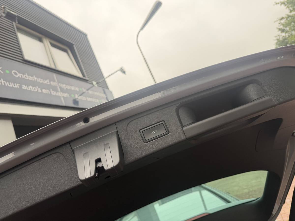 Volkswagen Passat Volkswagen Passat Variant 1.4 TSI PHEV GTE Business Navi,Clima,Cruise,Electr.ramen 204pk Bj 2022