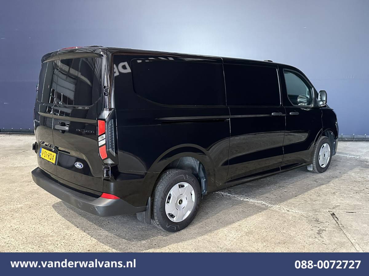 Ford Transit Custom Ford Transit Custom 2.0 TDCI 136pk L2H1 Euro6 Airco | Camera | Navigatie | LED | Apple Carplay | Adaptieve Cruisecontrol Android Auto, Stoelverwarming, Verwarmde voorruit, Parkeersensoren, Bijrijdersbank, 2590kg laadvermogen