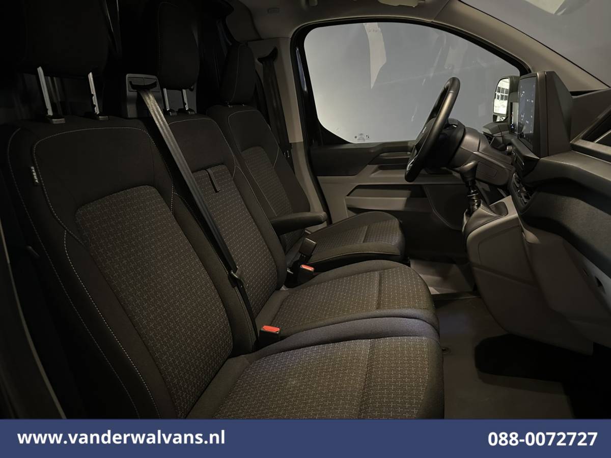 Ford Transit Custom Ford Transit Custom 2.0 TDCI 136pk L2H1 Euro6 Airco | Camera | Navigatie | LED | Apple Carplay | Adaptieve Cruisecontrol Android Auto, Stoelverwarming, Verwarmde voorruit, Parkeersensoren, Bijrijdersbank, 2590kg laadvermogen