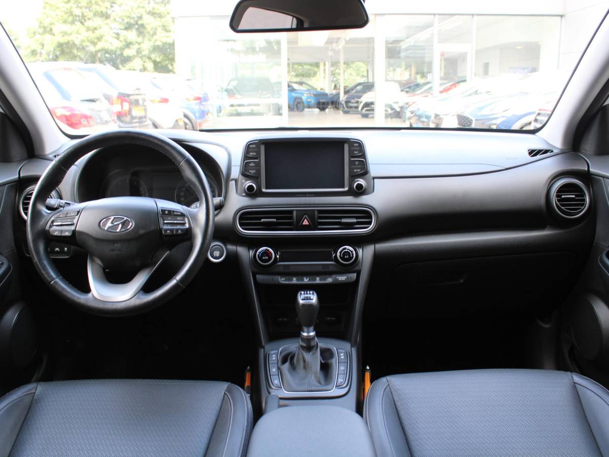 Hyundai Kona Hyundai Kona 1.0T Premium | STOEL VERWARMING & VERKOELING | APPLE CARPLAY/ANDROID |